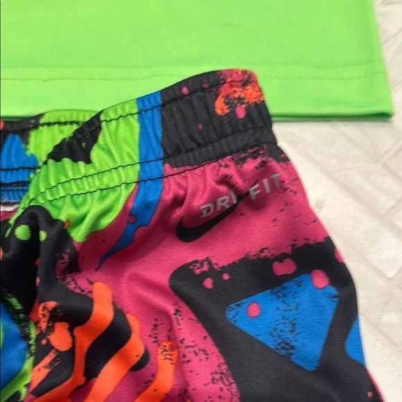 Nike Green Graphic T-Shirt and Colorful Shorts Set, kids 6